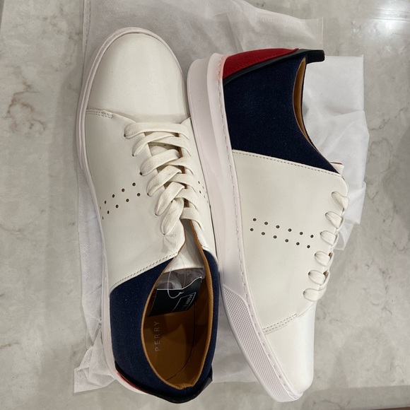 NWT Perry Ellis Mens Red White & Blue shoe size 11 - Picture 1 of 7